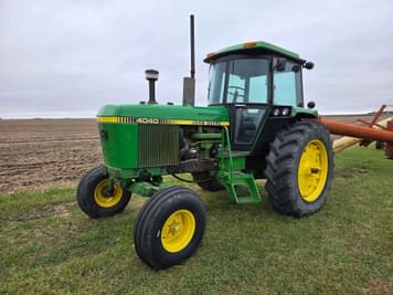 Main image John Deere 4040